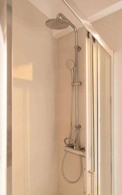 Bright & Airy 2Bd Apt Close To National Garden Athènes Extérieur photo